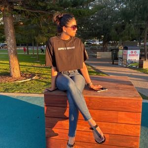 Meet your Posher, Sandini